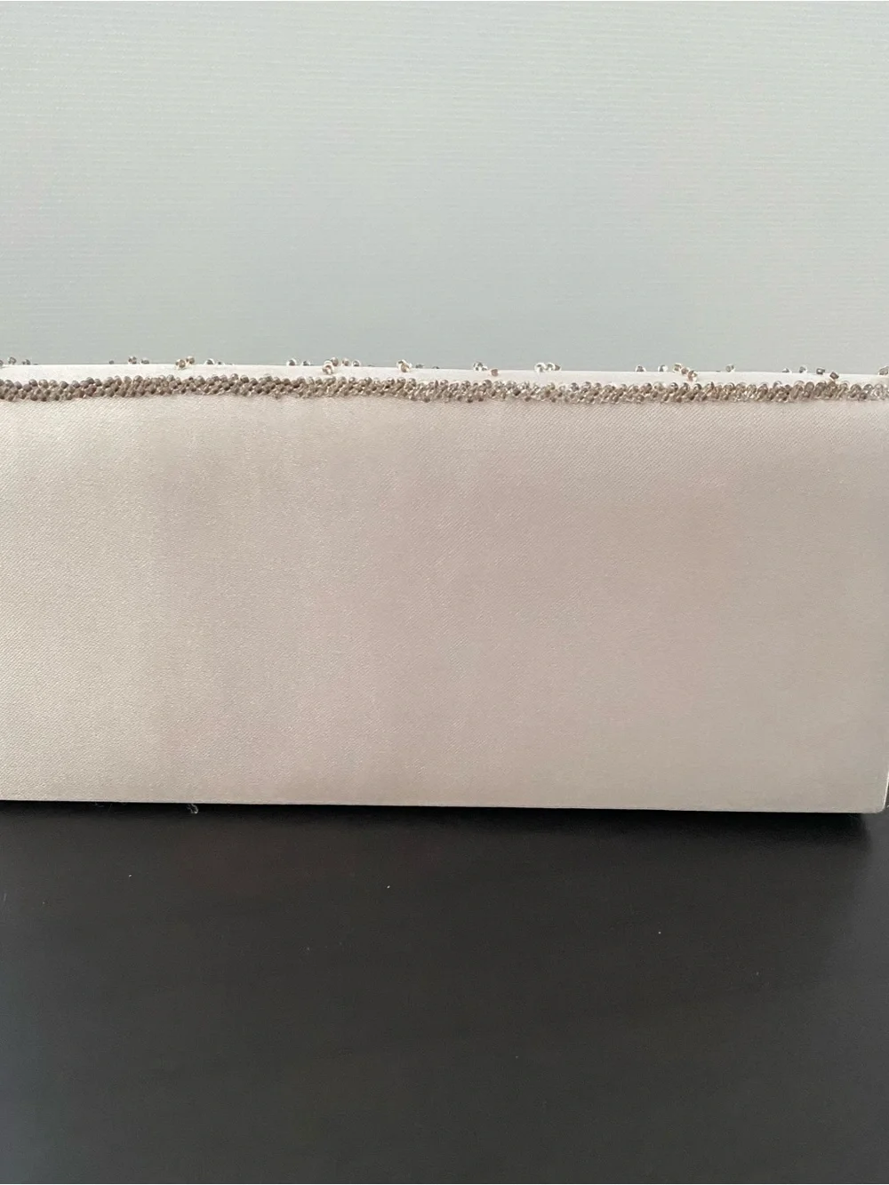 Yik Fung Elegant Embroidered Floral Clutch - Silver